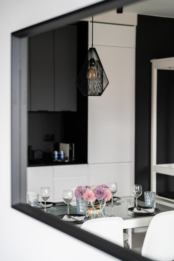 Stara Cegielnia Lake View Apartment By Renters Prestige Poznan Exterior foto